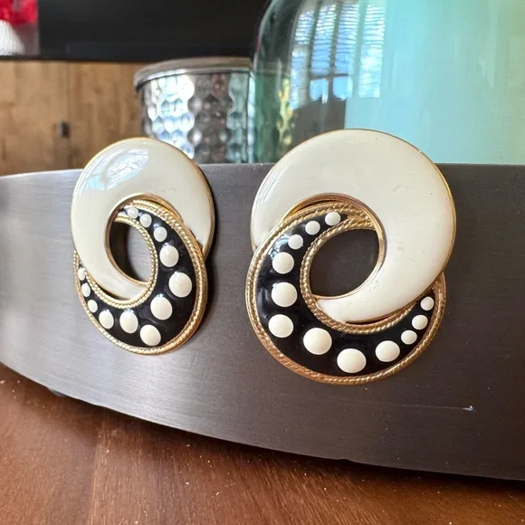 Vintage Enamel Black and Gold Polka Dot Earrings - Picture 8 of 8